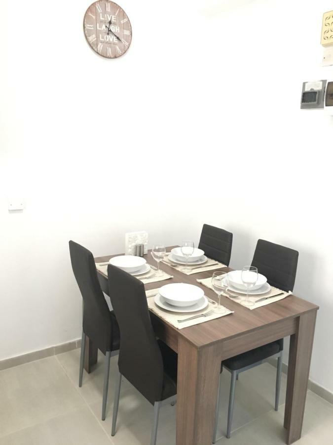 Larnaca Beach Apartment 44 Εξωτερικό φωτογραφία